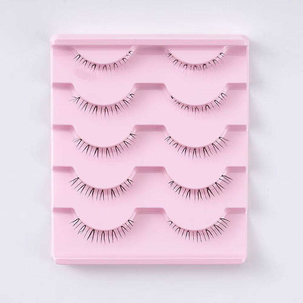 Faux cils inférieurs, maquillage naturel