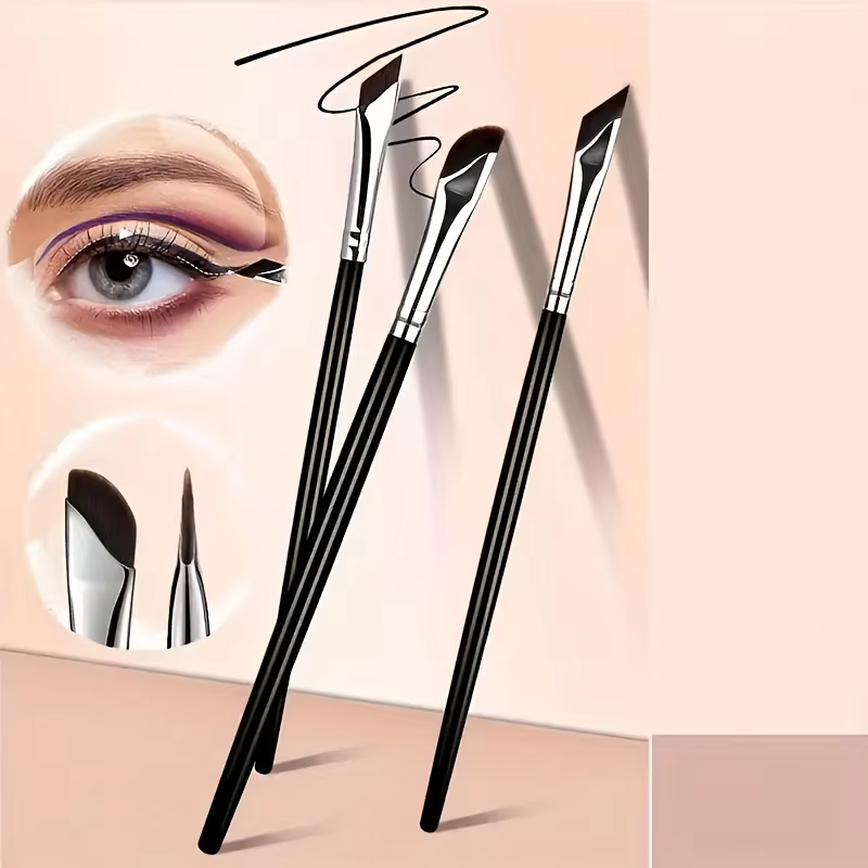 Ensemble de 5 pinceaux pour eye-liner, avec lame fine inclinée, adaptés à une application précise - Convient à tous les types de peau.