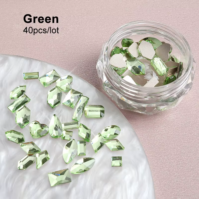 Strass en cristal astronomique plat en forme de breloques pour Nail Art, fournitures de décoration, accessoires professionnels, mélange de 40 pièces/lot, N64.Accesorios