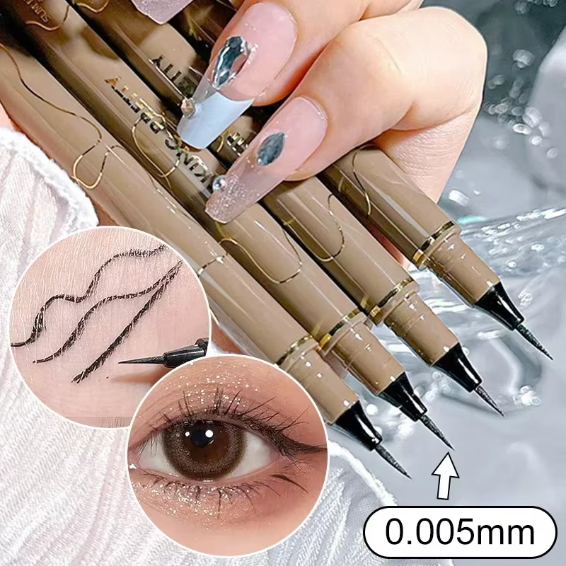 Stylo eye-liner ultra fin pour cils inférieurs