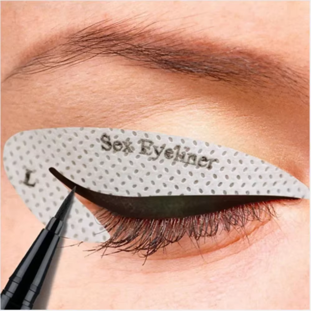 4 pièces/ensemble modèle Eyeliner pochoir de maquillage pour les yeux sourcils ombre à paupières