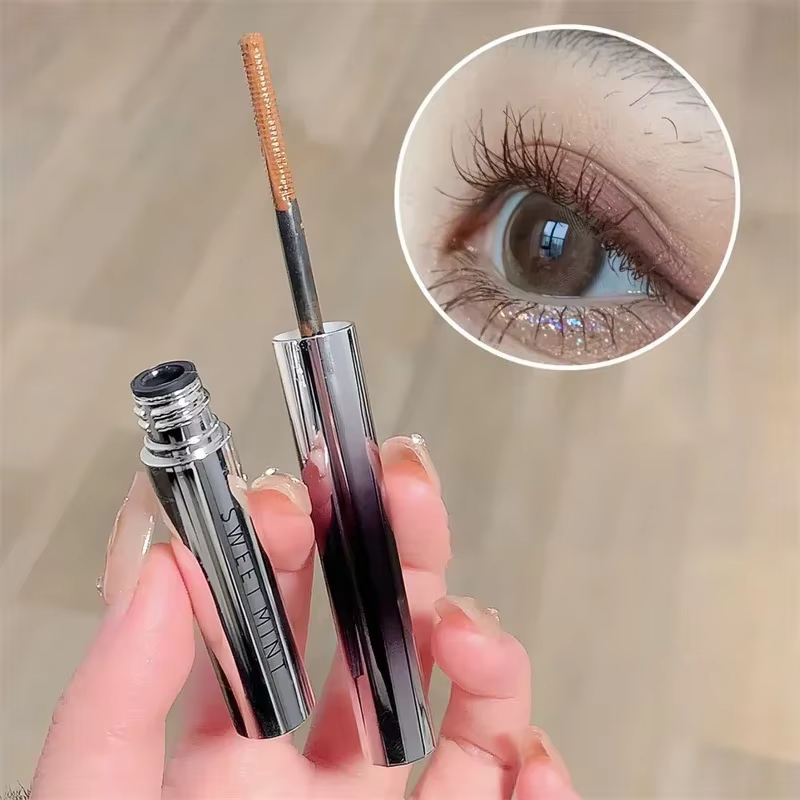 Mascara Ultra-fin en Fiber de soie