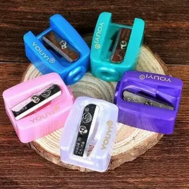 Taille-crayon pour les yeux, 20 pièces, taille-crayon de maquillage professionnel, taille-crayon pour sourcils, couleur aléatoire