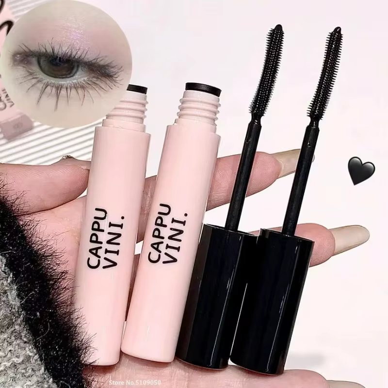 Mascara noir brun pour recourber les cils