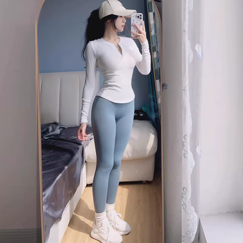 Chemise inférieure pour femmes en automne et en hiver T-shirt à manches longues col en v mince col bas chemise Henry col semi-ouvert haut vêtements