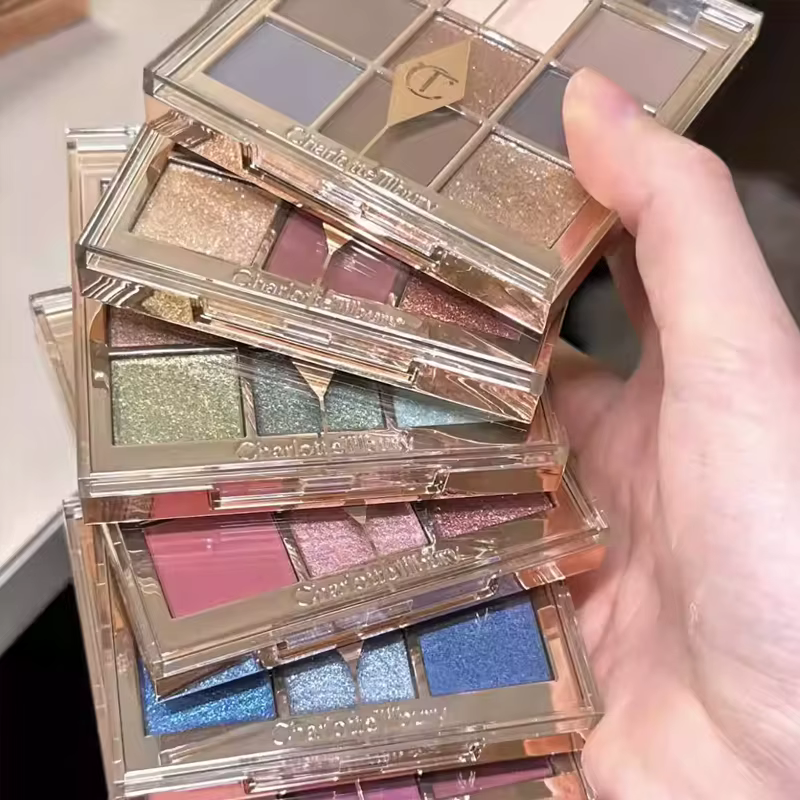 Charlotte Tilbury CT Palette de maquillage illuminateur et ombreur
