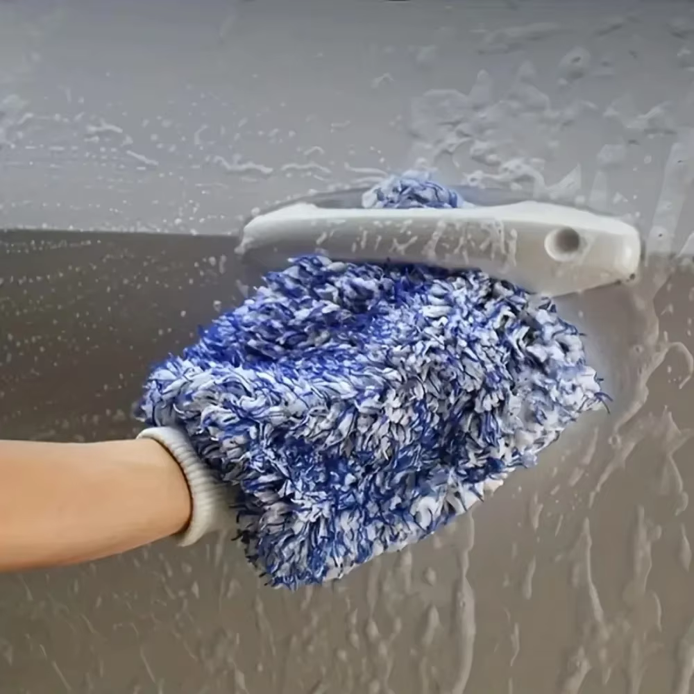 Un gant de lavage de voiture pour nettoyage à sec et humide, qui nettoie efficacement votre véhicule en conditions humides et sèches. Idéal pour le detailing de moto.