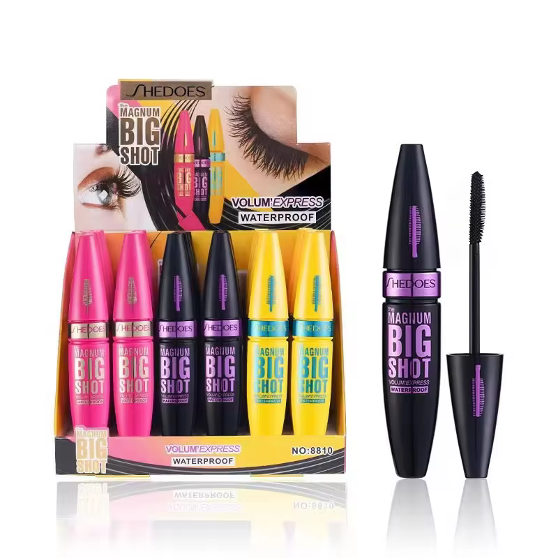 Mascara noir 4D – Longue durée