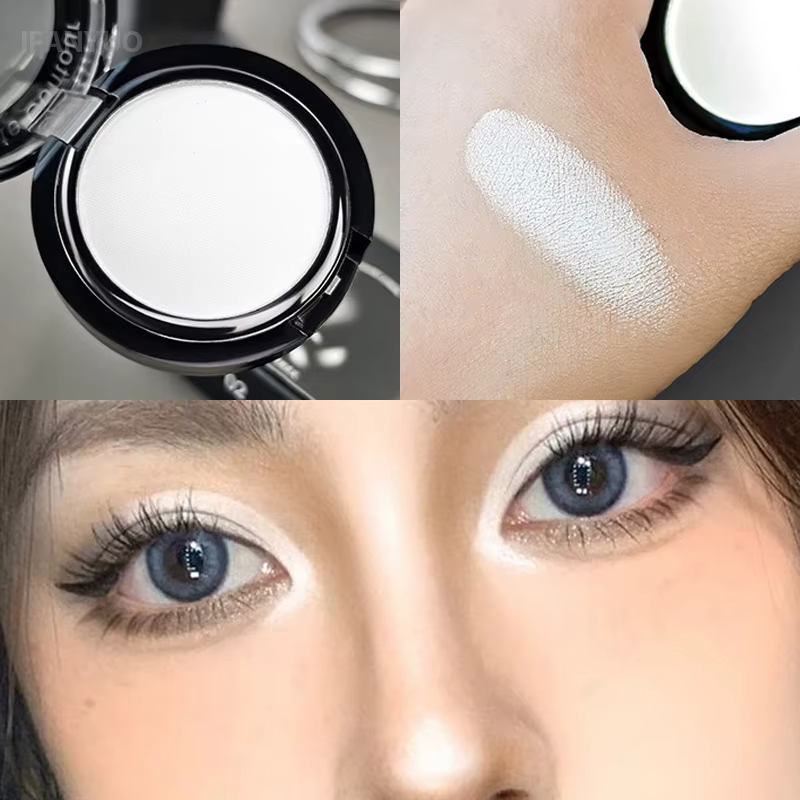 Palette de fards à paupières de couleur blanc pur