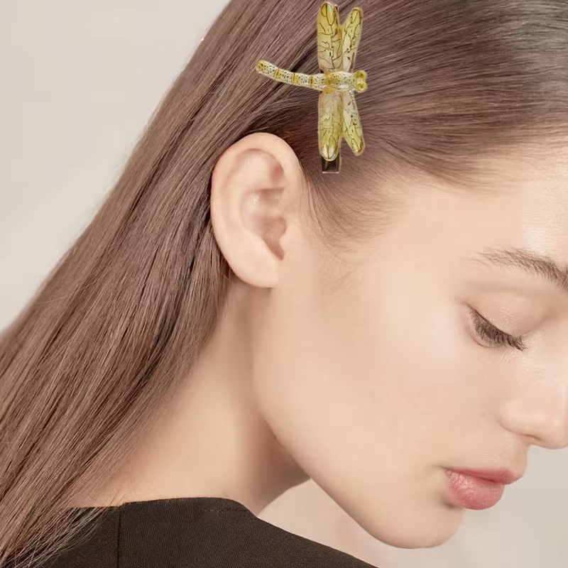 Lot de 4 pinces à cheveux libellule colorées en résine pour femmes