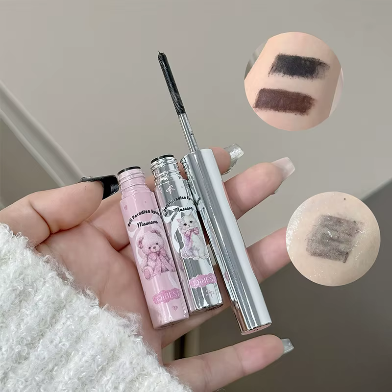 Mascara allongeant les cils