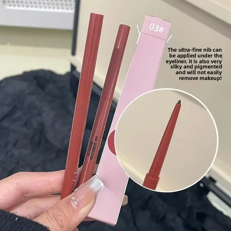Crayon Eyeliner Gel Ultra-fin rose marron sous les yeux