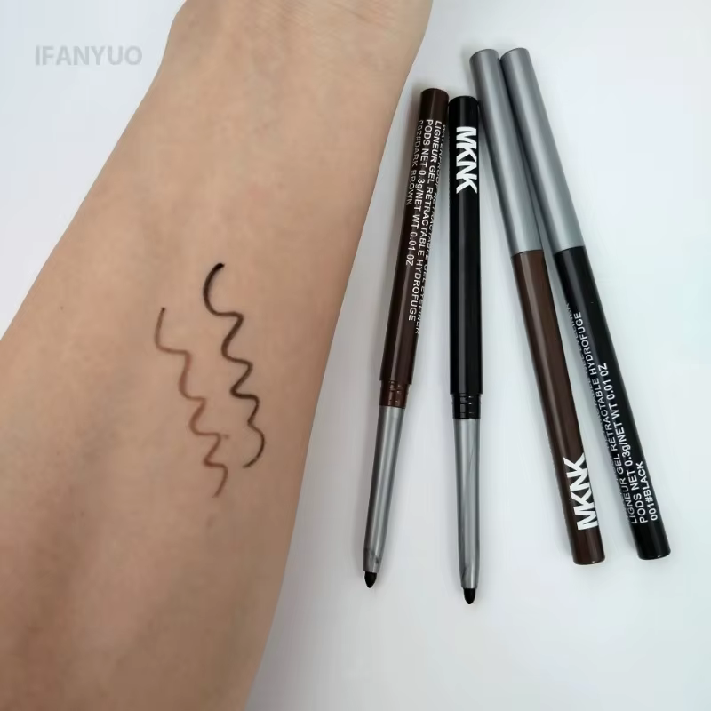 Crayon eye-liner noir imperméable