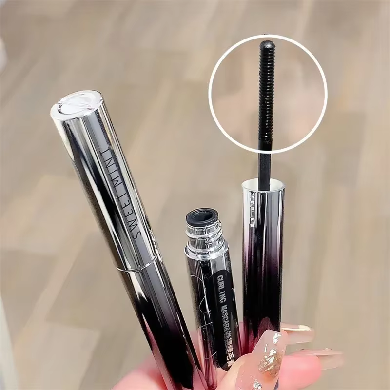 Mascara Ultra-fin en Fiber de soie