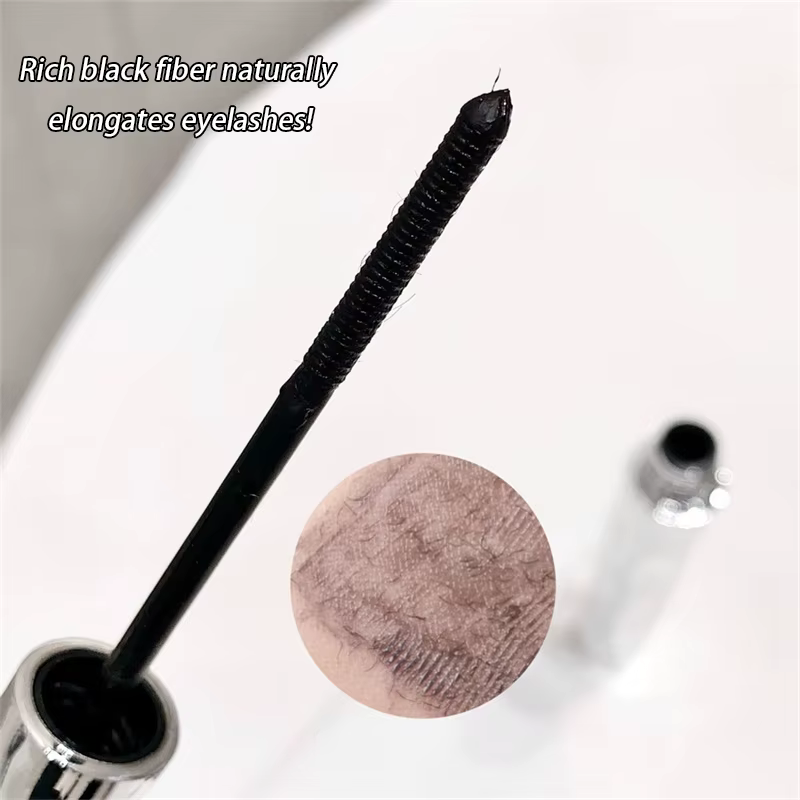 Mascara mat en Fiber de soie argentée