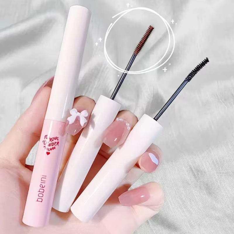 Mascara à brosse ultra-fine