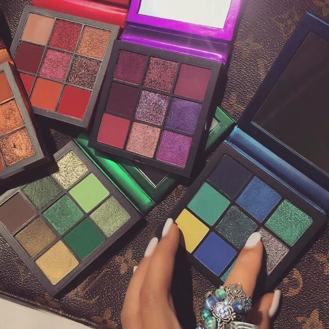 Huda Beauty 9 couleurs Palette diamant améthyste rubis rouge or ombre à paupières