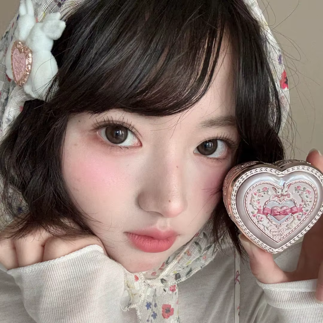 Flower Knows Bunny Garden Blush Poudré Gaufré Fini Mat Doux Longue Tenue Éclat Naturel Waterproof Modulable Maquillage Végan pour Joues