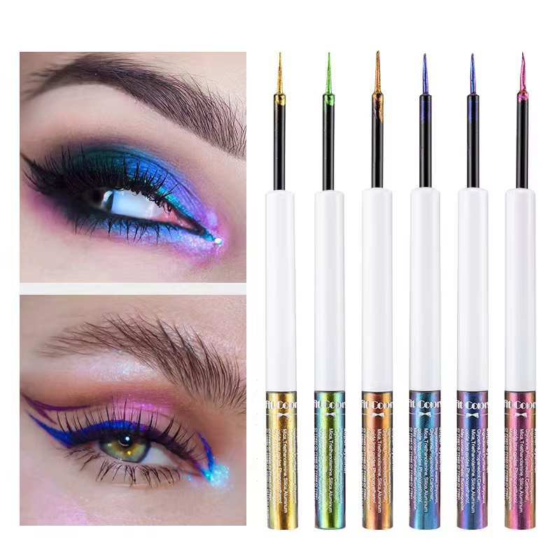 Ensemble d'eyeliner liquide caméléon doré