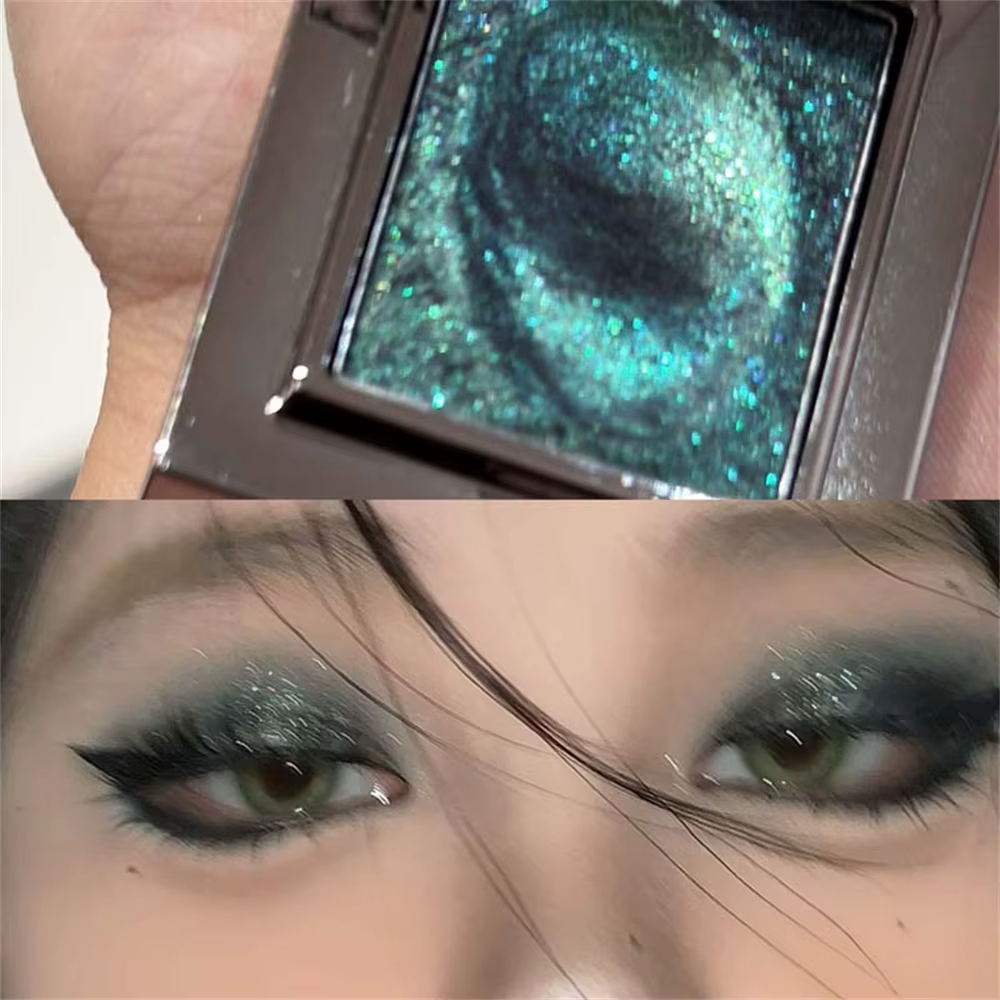Palette de fards à paupières à paillettes métalliques