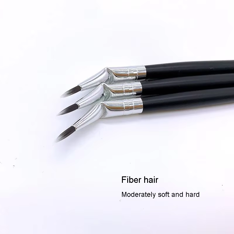 Pinceau coudé de précision pour eyeliner et fard à barrage, pinceaux de maquillage, outil cosmétique, 1 pièce