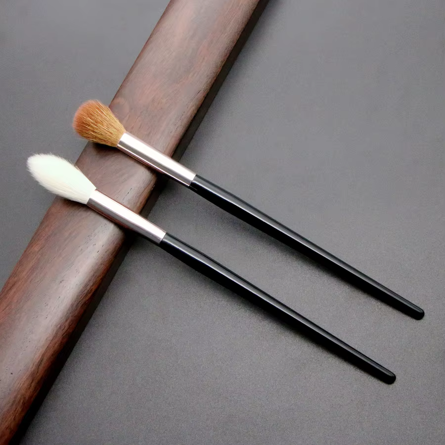 Pinceau surligneur conique pour fard à joues pinceaux de maquillage mélange de cheveux naturels