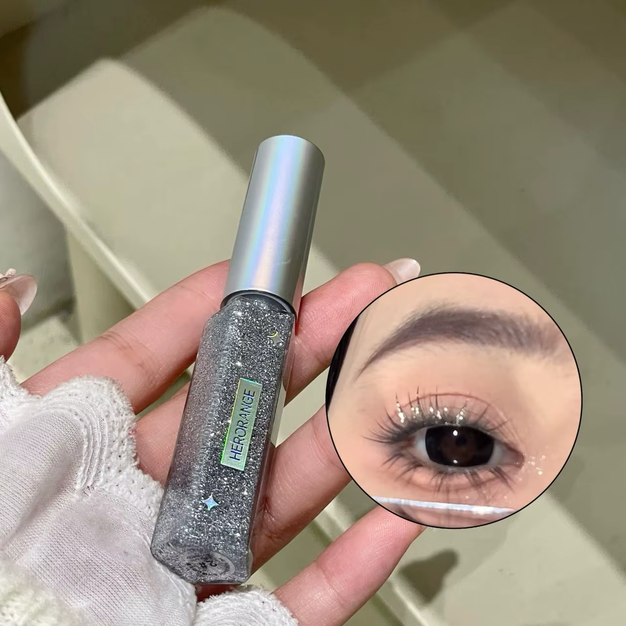 Mascara pour cils bleu diamant