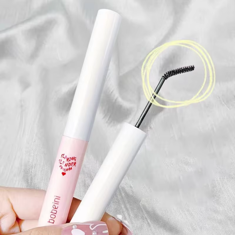 Mascara à brosse ultra-fine
