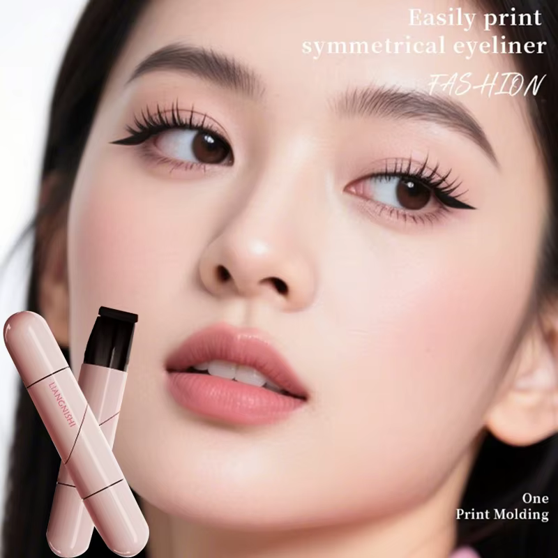 Stylo Eyeliner à Double tête en forme de cœur