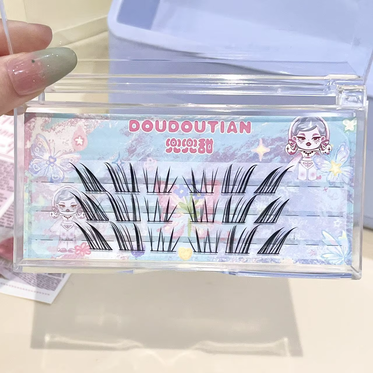 Doudoutian Cool Cat Faux Cils Effet Œil de Chat Inclinés