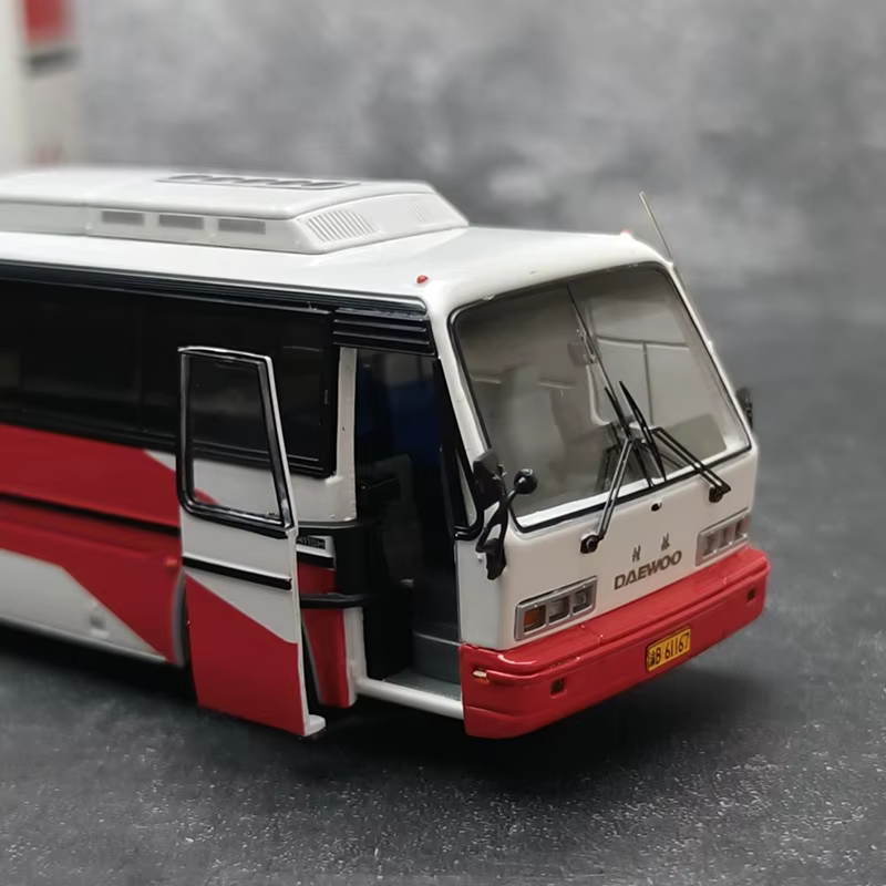 AUTO-GLIMPSE 1:64 Guilin Daewoo BH115H Autobus de tourisme de luxe rouge – Modèle d'autobus en alliage, collection, cadeau de vacances