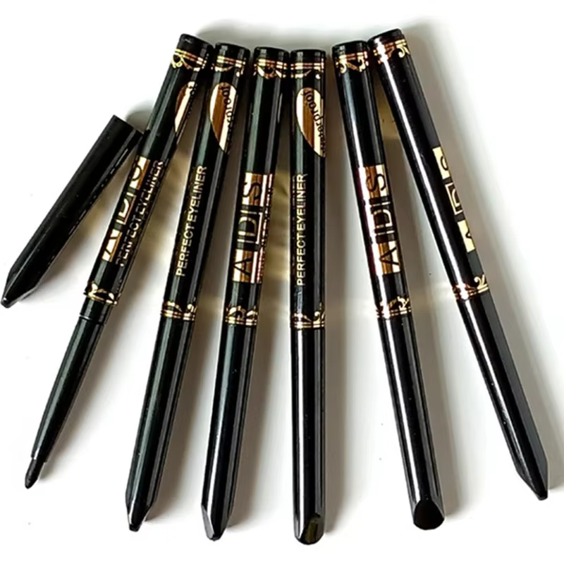 Crayon Eyeliner noir imperméable et résistant à la sueur