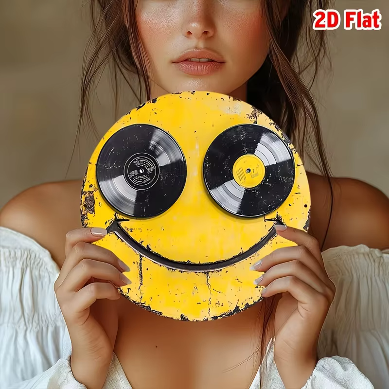 [Art mural en aluminium] Plat 2D] Une pièce d'art mural rond plat 2D en aluminium mesurant avec un visage souriant, parfait pour la décoration