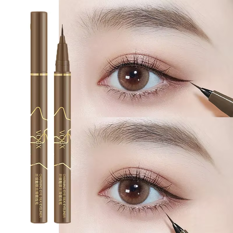 Eyeliner liquide marron durable