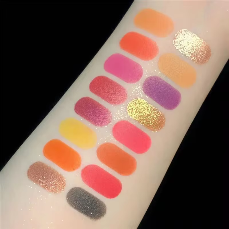 Miss Lara 16 Palette de fards à paupières de couleur de noël coloré artiste miroitant paillettes mat pigmenté fard
