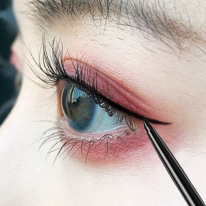 Crayons Eyeliner Noir et Brun Imperméables