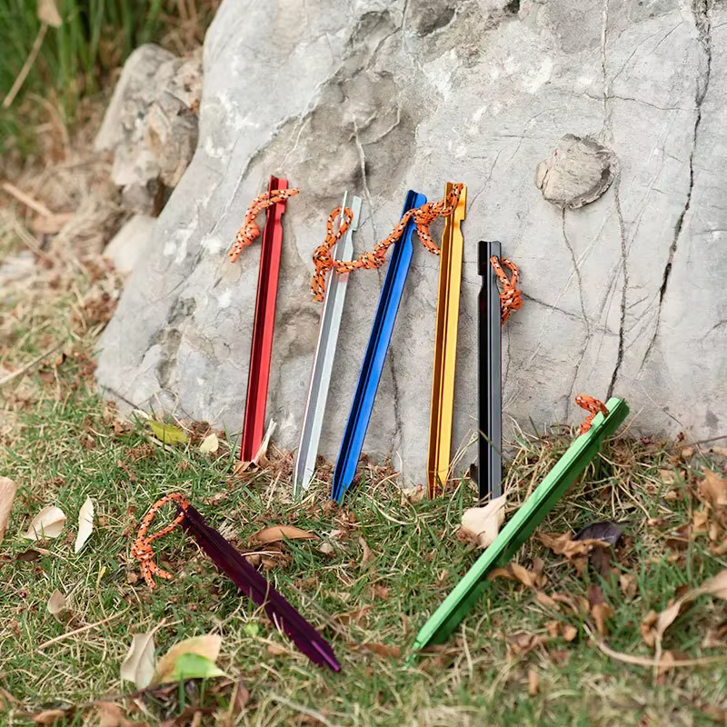 Tente en alliage d'aluminium de 18cm, 10 pièces/lot, piquets robustes pour voyage en plein air, accessoires de Camping, bâche, clous ultralégers, cheville au sol