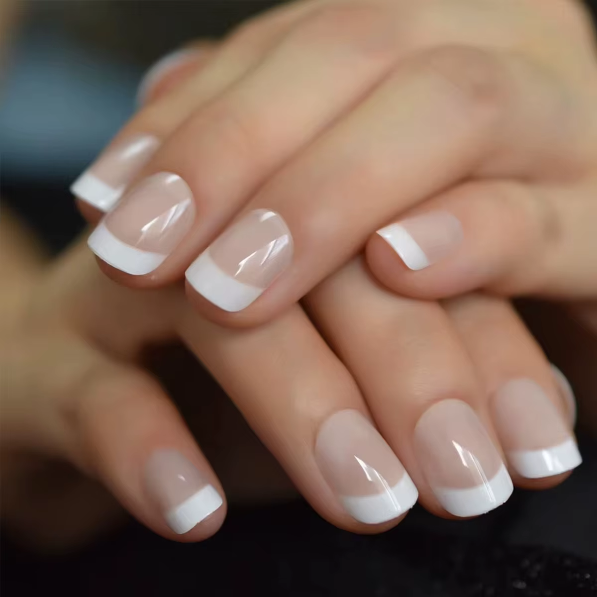 24 pièces de nouveaux ongles à pression de style français (autocollants pour faux ongles à la mode), associés à 1 morceau de colle gelée et 1 lime à ongles