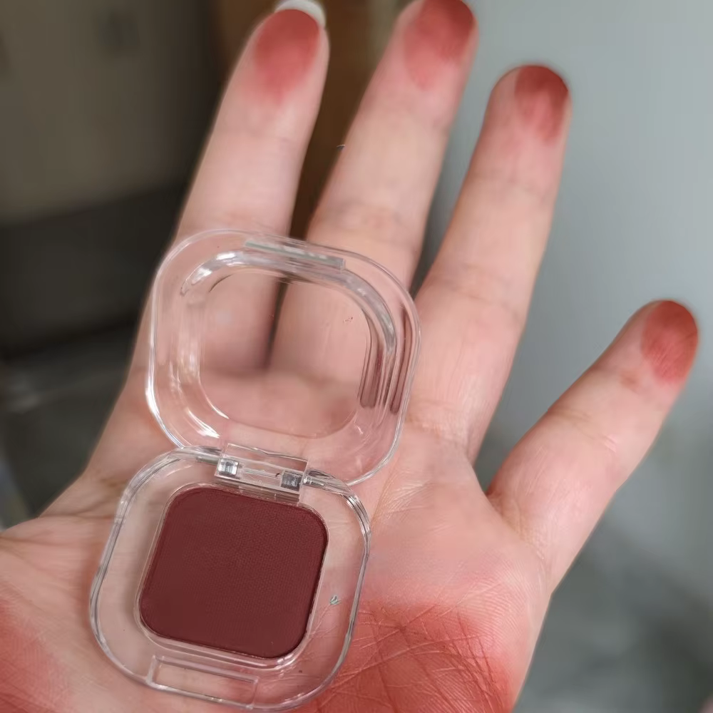 Palette de fards à paupières en brique de corail