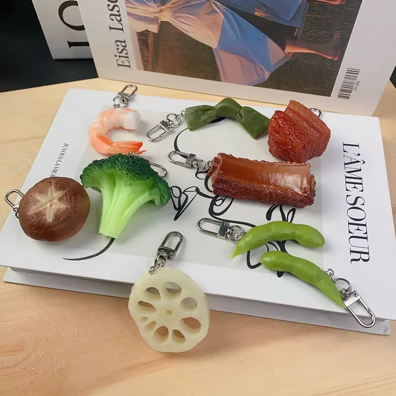 Porte-clés faux brocoli de porc braisé en PVC, Simulation créative, pendentif alimentaire, décoration unisexe pour enfants, cadeaux promotionnels à la mode