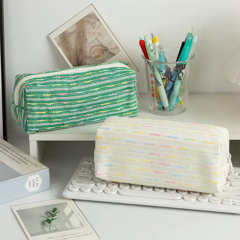 Pochette à crayons, jolie trousse à crayons avec des lignes colorées polyvalentes et un sac de rangement de grande capacité